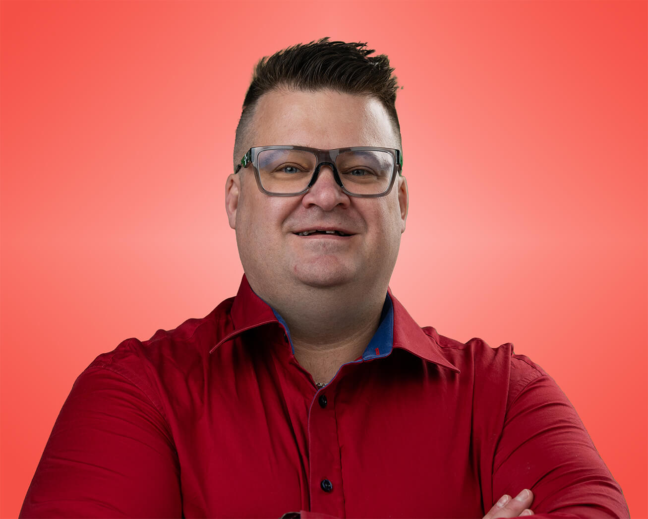 portrait photo of Ryan Jones